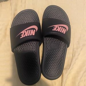 Nike | Woman 8 Slides